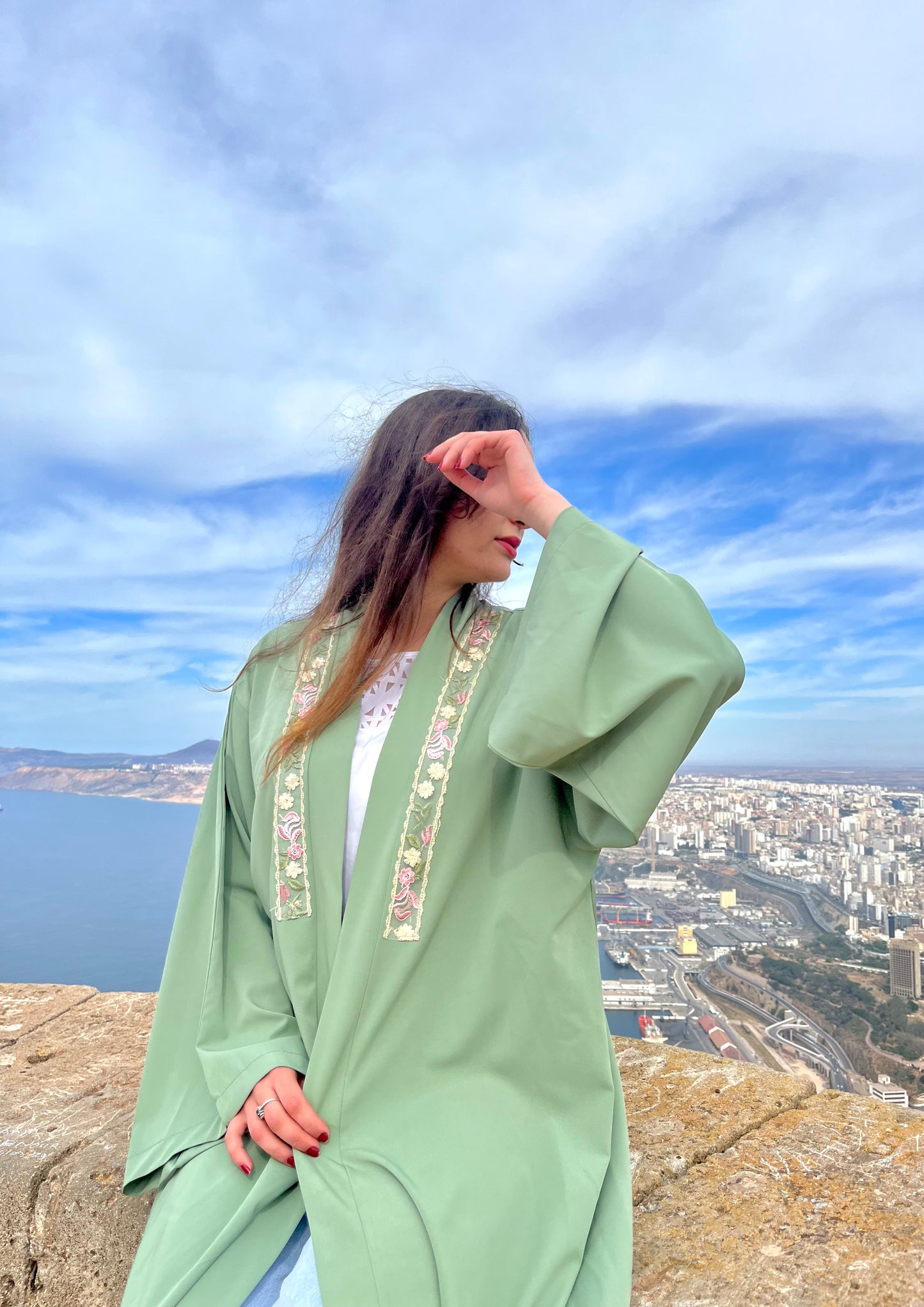 Abaya laha
