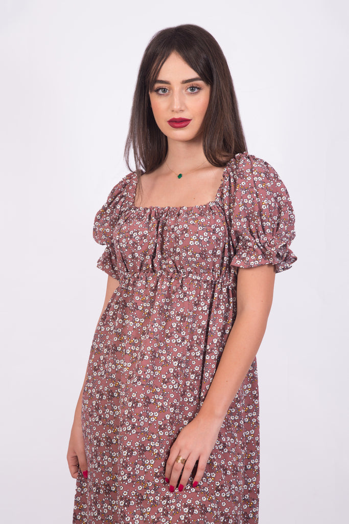 ROBE COL CARRÉ